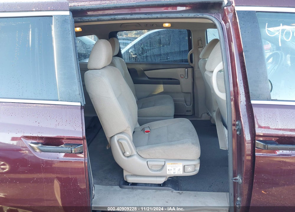 2013 HONDA ODYSSEY LX VIN: 5FNRL5H29DB088264