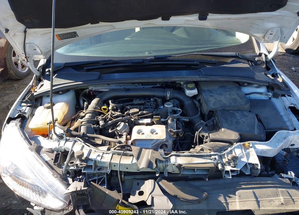 2018 FORD FOCUS SE VIN: 1FADP3FE4JL298897