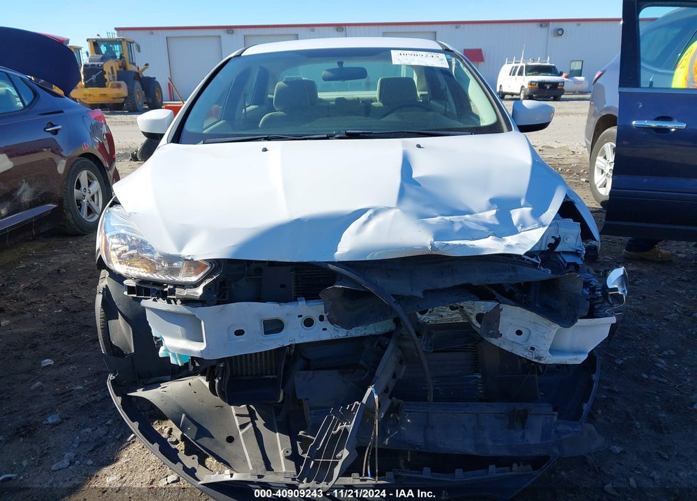 2018 FORD FOCUS SE VIN: 1FADP3FE4JL298897