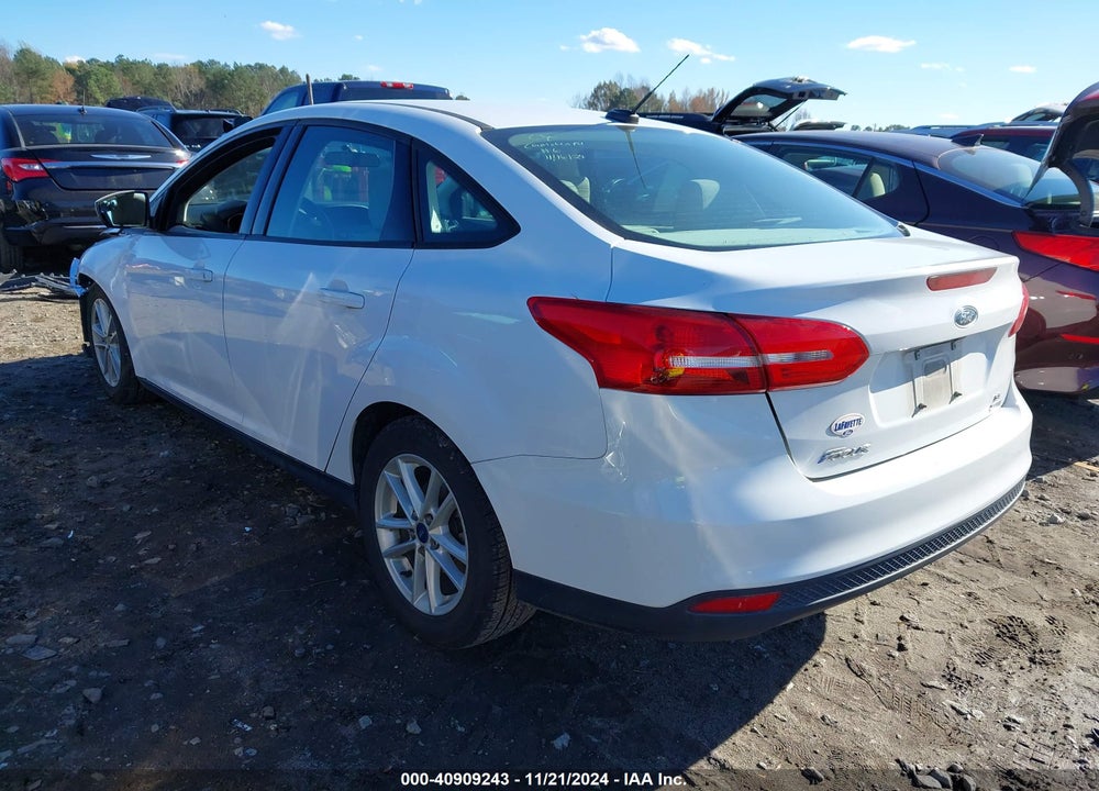 2018 FORD FOCUS SE VIN: 1FADP3FE4JL298897