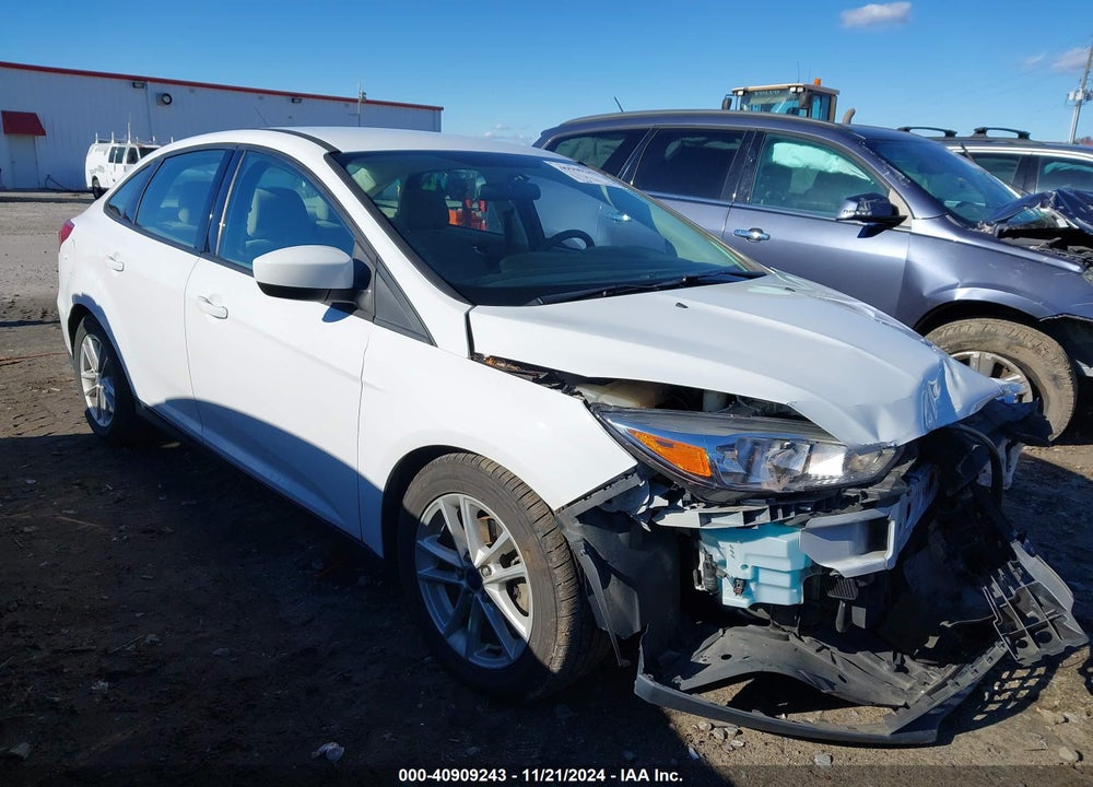 2018 FORD FOCUS SE VIN: 1FADP3FE4JL298897