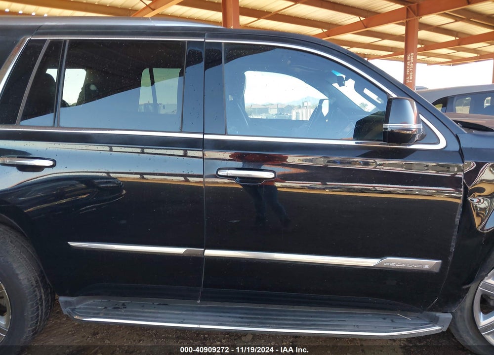 2018 CADILLAC ESCALADE LUXURY VIN: 1GYS4BKJ5JR155584