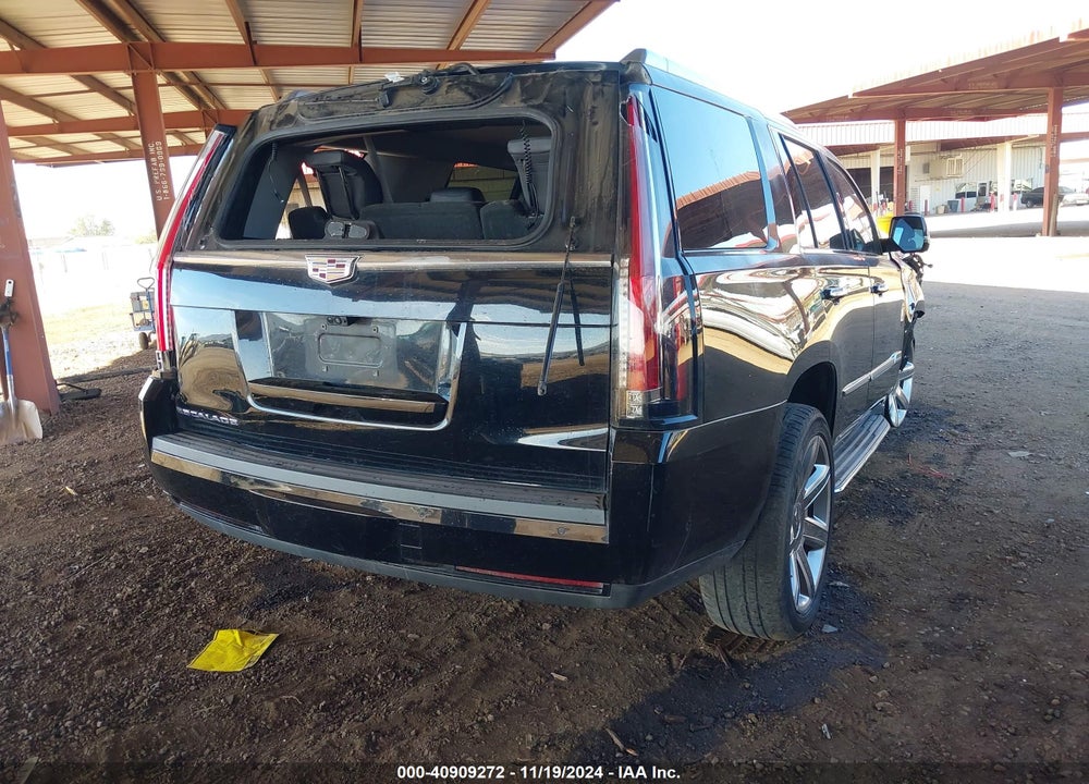 2018 CADILLAC ESCALADE LUXURY VIN: 1GYS4BKJ5JR155584