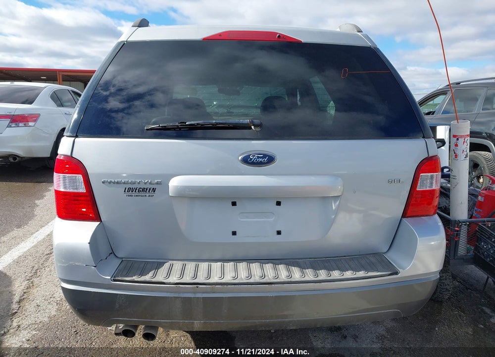 2005 FORD FREESTYLE SEL VIN: 1FMZK02105GA65481