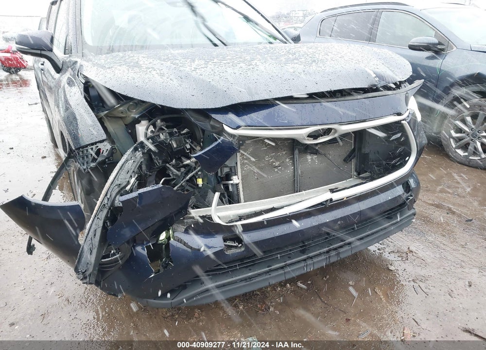 2022 TOYOTA HIGHLANDER XLE VIN: 5TDGZRBH4NS240703