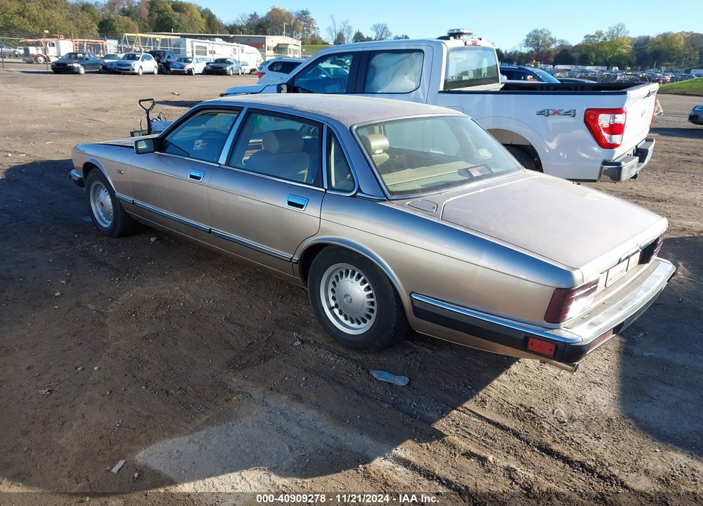 1992 JAGUAR XJ6 BASELINE VIN: SAJFY1740NC661567