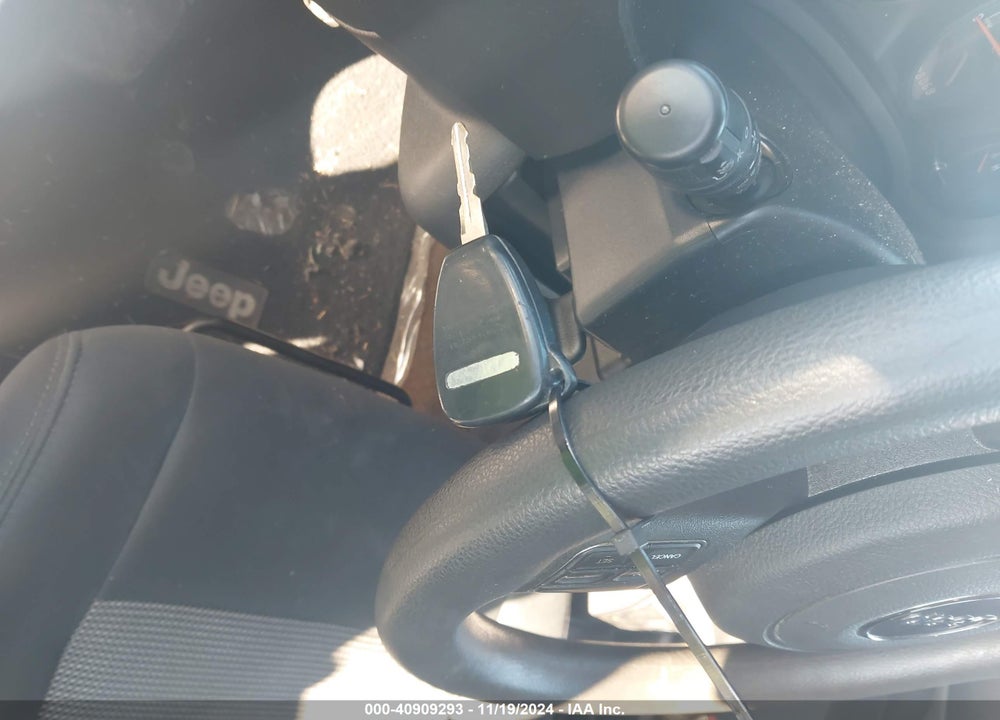2014 JEEP PATRIOT SPORT VIN: 1C4NJPBB5ED585569