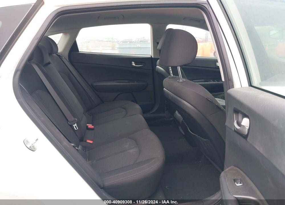 2016 KIA OPTIMA LX VIN: KNAGT4L34G5107419