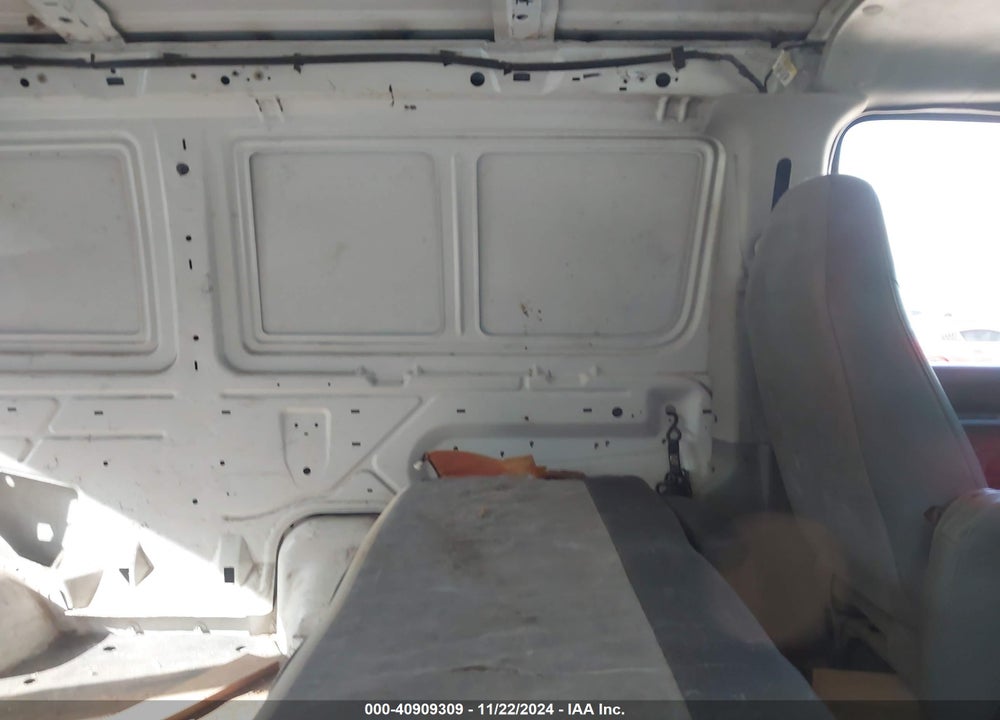 2010 FORD E-150 COMMERCIAL/RECREATIONAL VIN: 1FTNE1EL4ADA14302