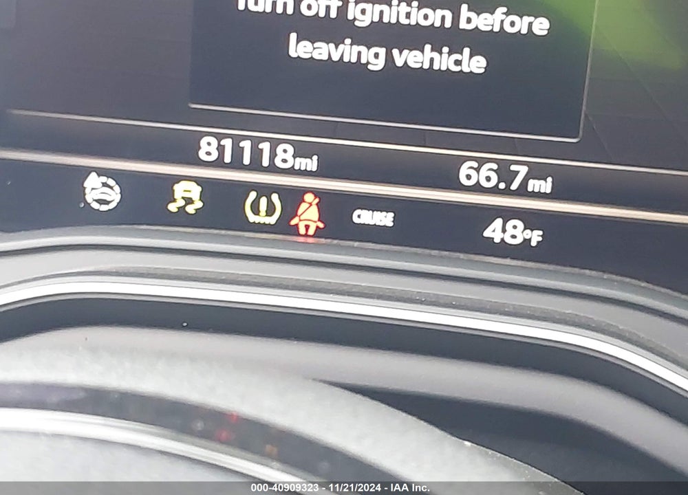 2017 AUDI A4 2.0T SEASON OF  PREMIUM VIN: WAUDNAF45HN049600