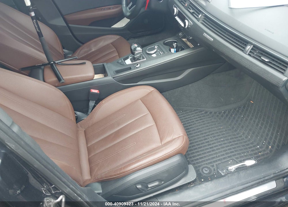 2017 AUDI A4 2.0T SEASON OF  PREMIUM VIN: WAUDNAF45HN049600