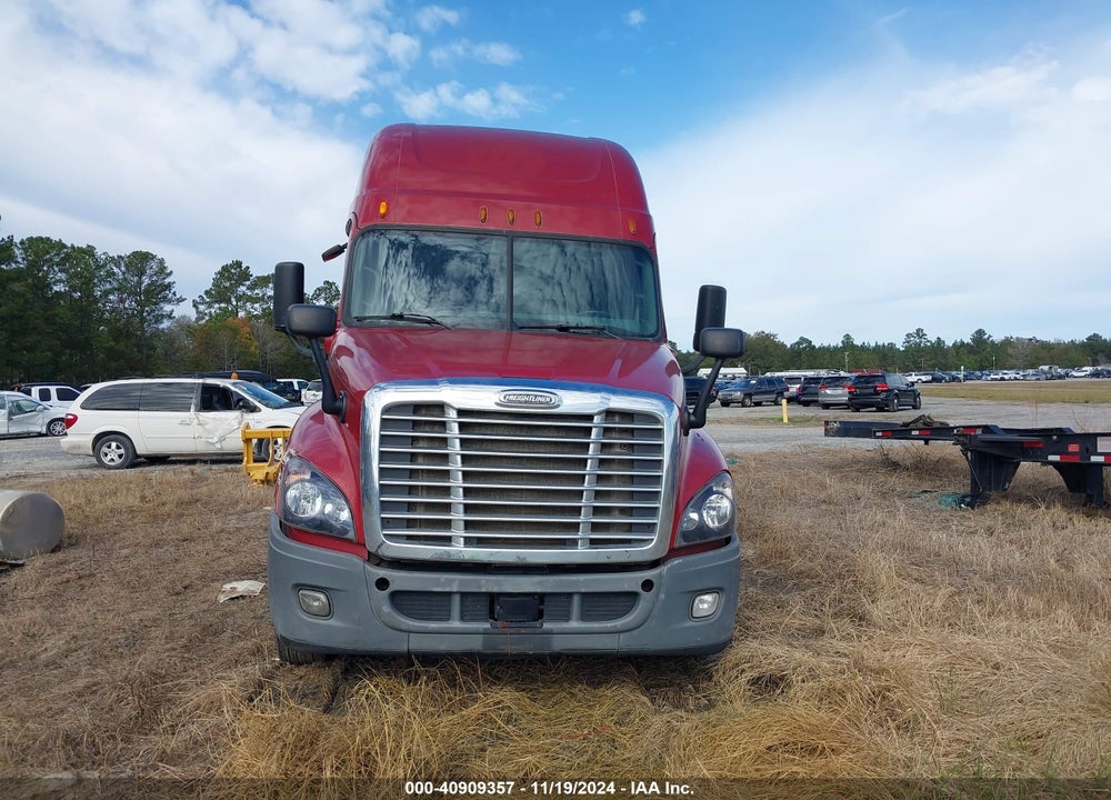 2015 FREIGHTLINER CASCADIA 125 VIN: 3AKJGLD58FSGE1178