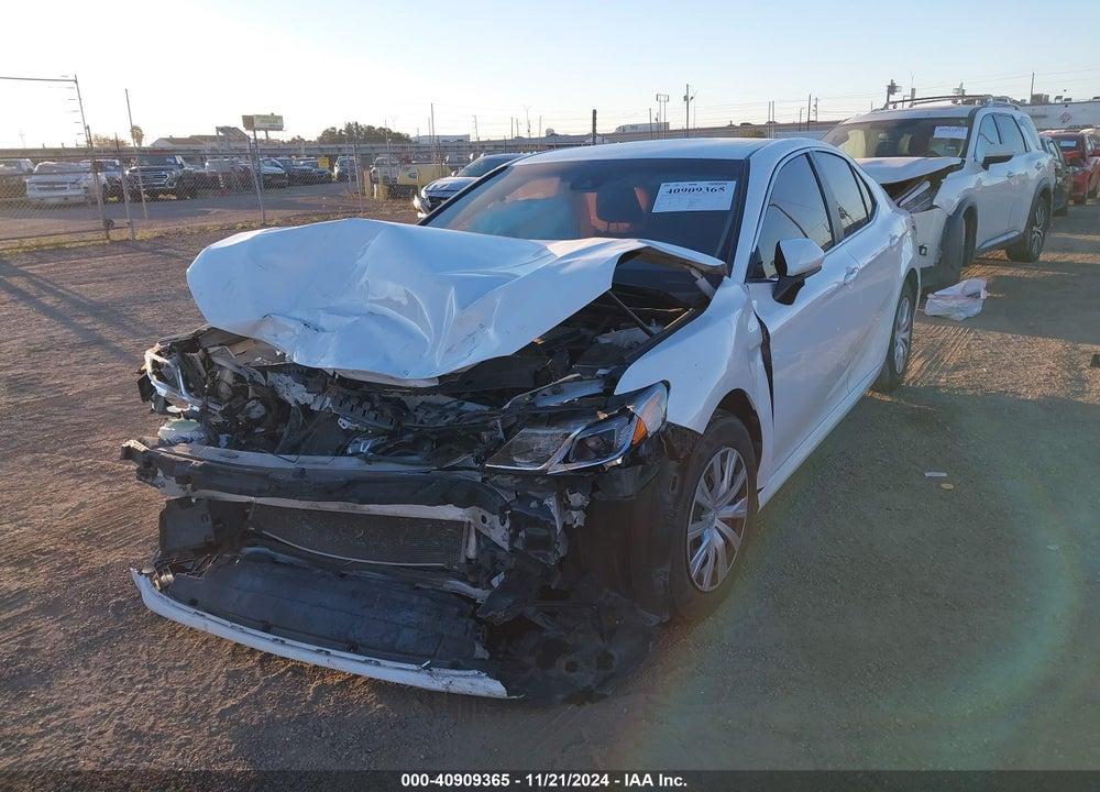 2019 TOYOTA CAMRY L VIN: 4T1B11HK2KU765607