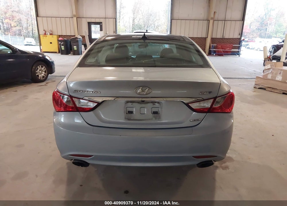 2013 HYUNDAI SONATA VIN: 5NPEC4AB4DH658255