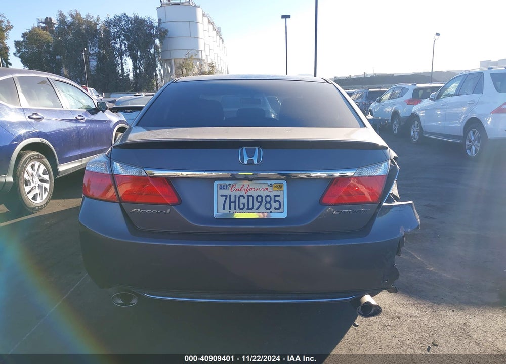 2015 HONDA ACCORD VIN: 1HGCR2F56FA004429