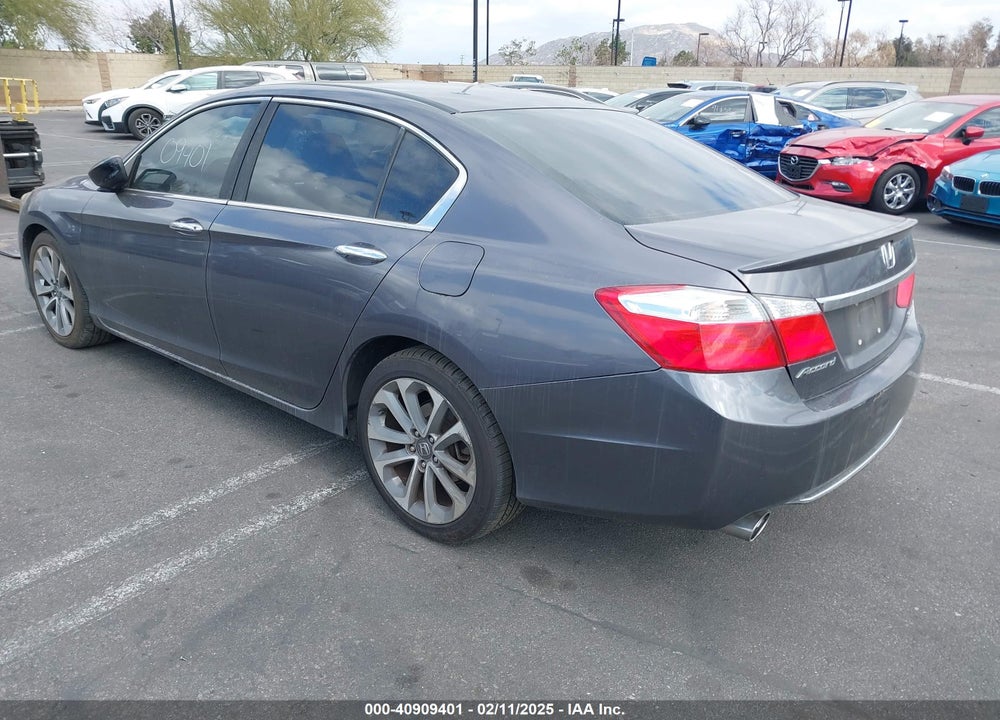 2015 HONDA ACCORD VIN: 1HGCR2F56FA004429