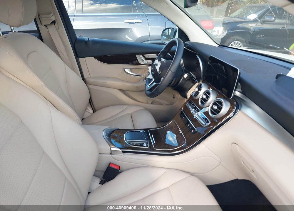 2021 MERCEDES-BENZ GLC 300 SUV VIN: W1N0G8DB4MF966546