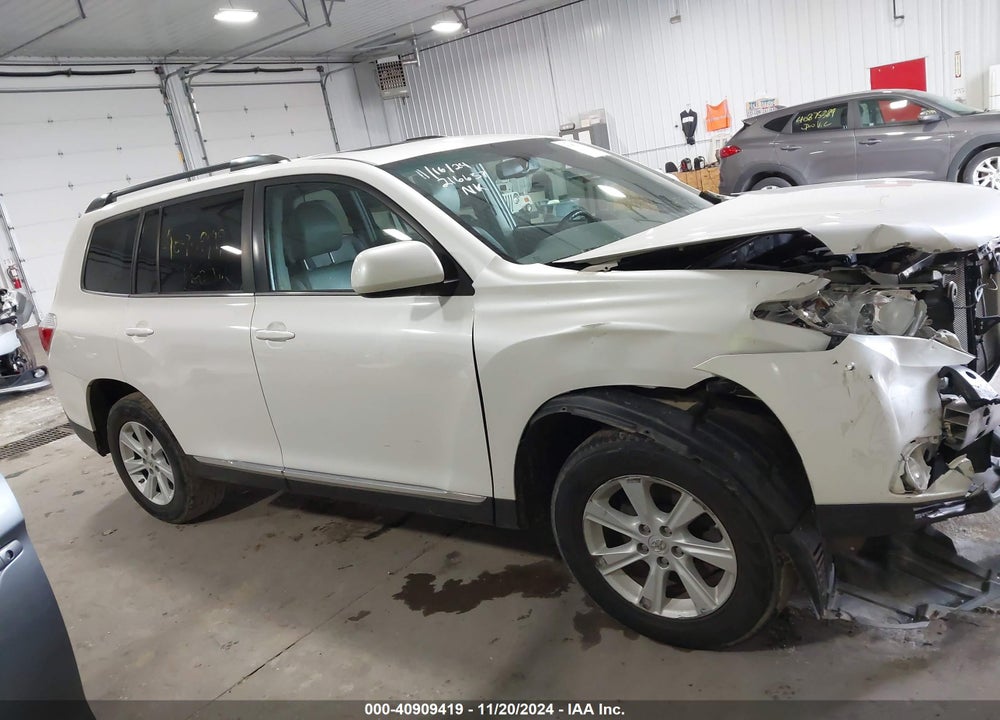 2013 TOYOTA HIGHLANDER SE V6 VIN: 5TDBK3EH9DS185817