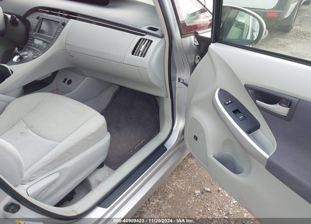 2011 TOYOTA PRIUS THREE VIN: JTDKN3DUXB0300219