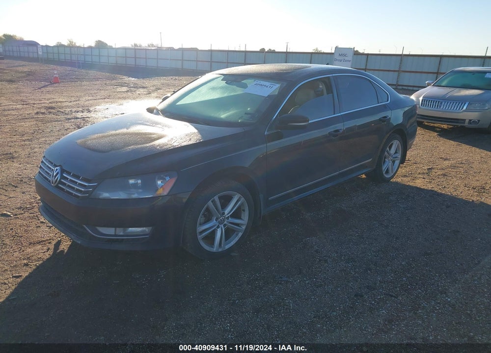2014 VOLKSWAGEN PASSAT 2.0L TDI SE VIN: 1VWBN7A35EC034823