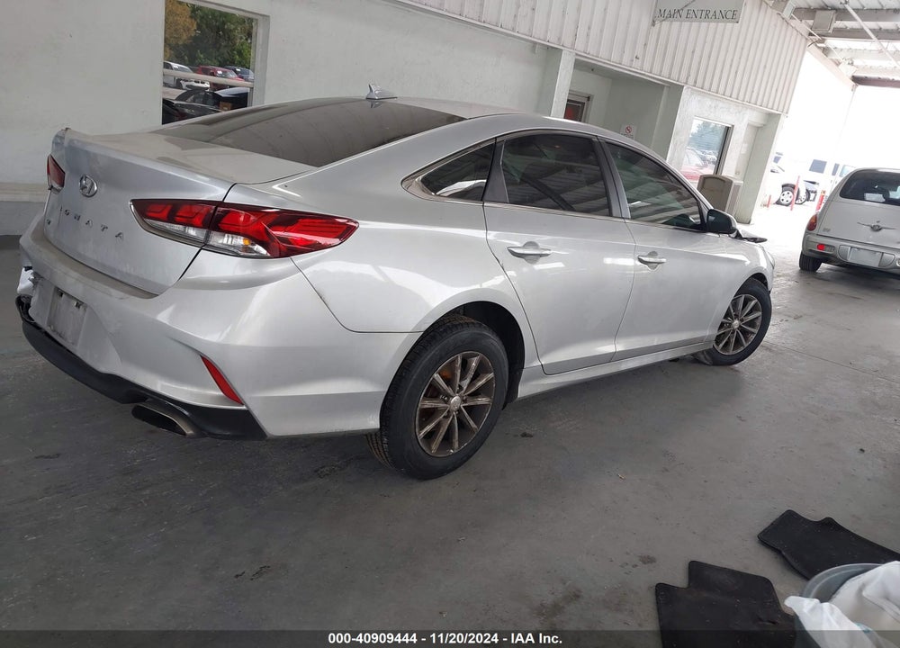 2018 HYUNDAI SONATA VIN: 5NPE24AF1JH618393