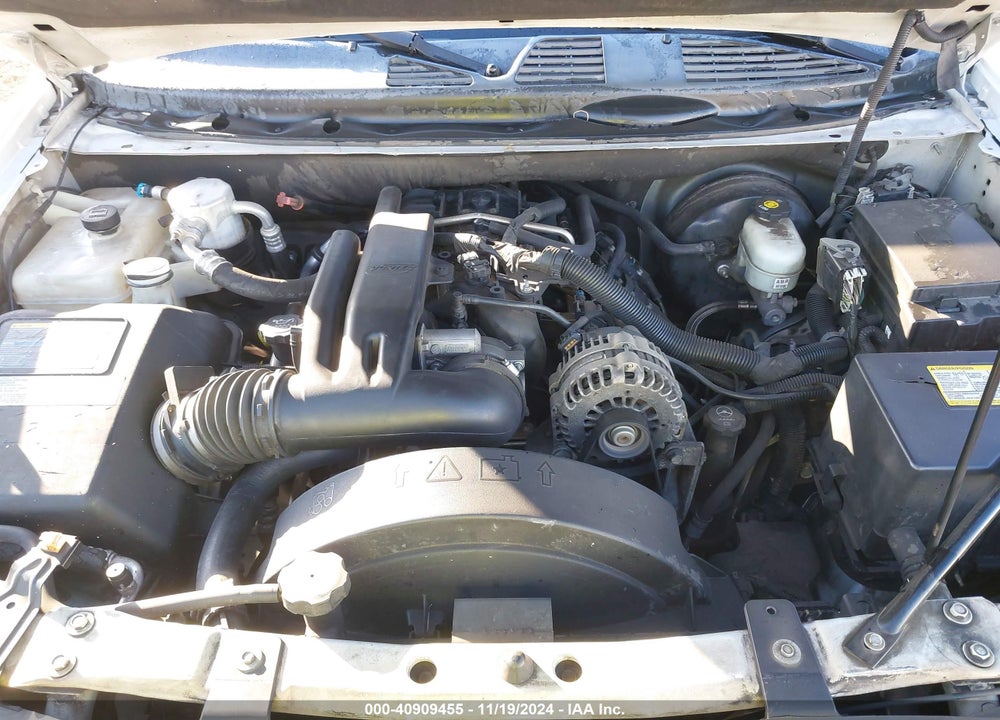 2005 GMC ENVOY DENALI VIN: 1GKES63M452387993