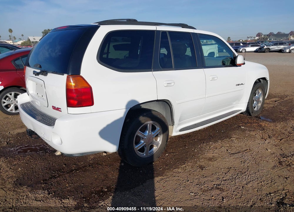 2005 GMC ENVOY DENALI VIN: 1GKES63M452387993