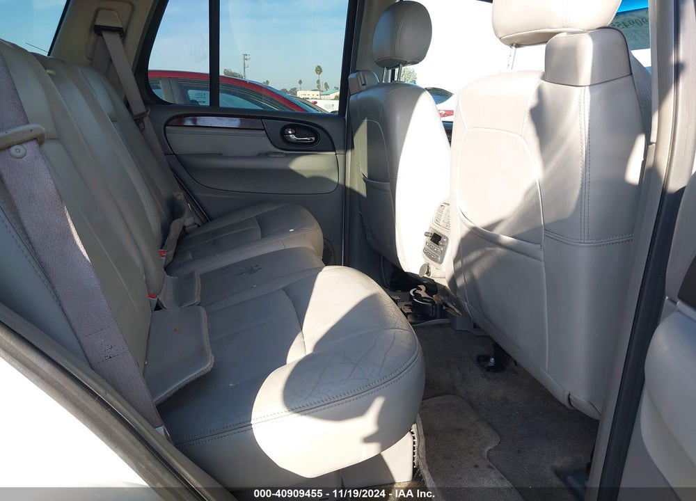 2005 GMC ENVOY DENALI VIN: 1GKES63M452387993