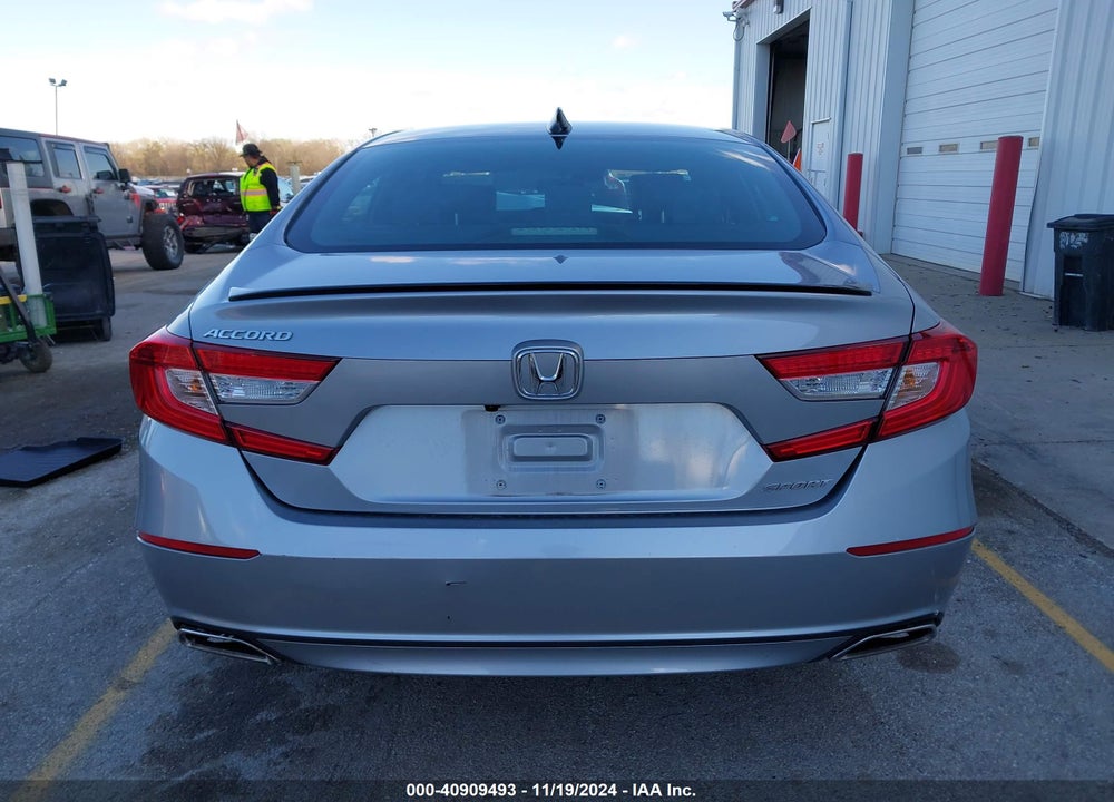 2022 HONDA ACCORD VIN: 1HGCV1F34NA086518