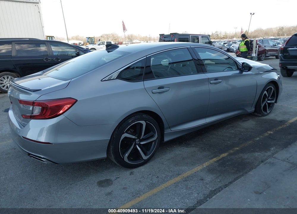 2022 HONDA ACCORD VIN: 1HGCV1F34NA086518