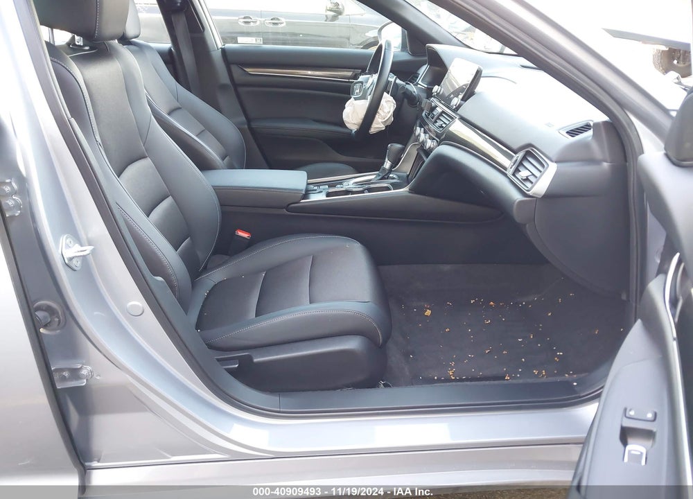 2022 HONDA ACCORD VIN: 1HGCV1F34NA086518