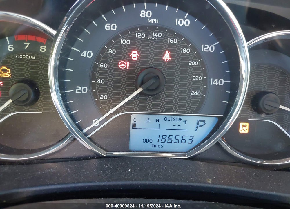 2014 TOYOTA COROLLA LE VIN: 5YFBURHE8EP176275