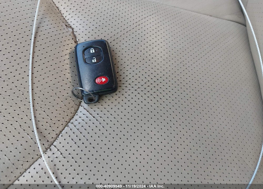2010 TOYOTA RAV4 LIMITED VIN: JTMYK4DV3AD003365