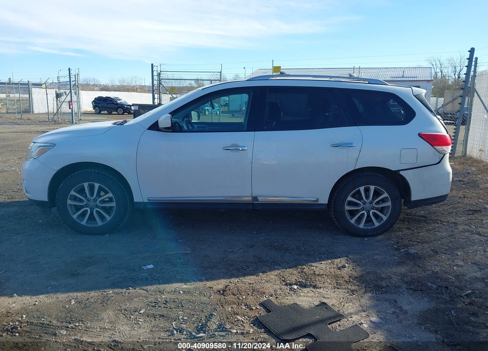 2013 NISSAN PATHFINDER SL VIN: 5N1AR2MM6DC639079