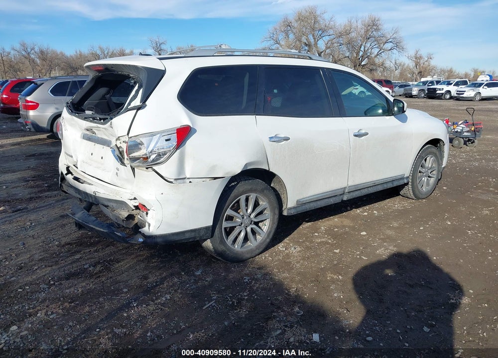 2013 NISSAN PATHFINDER SL VIN: 5N1AR2MM6DC639079