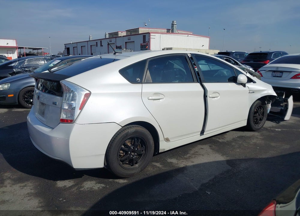 2010 TOYOTA PRIUS III VIN: JTDKN3DUXA0174698