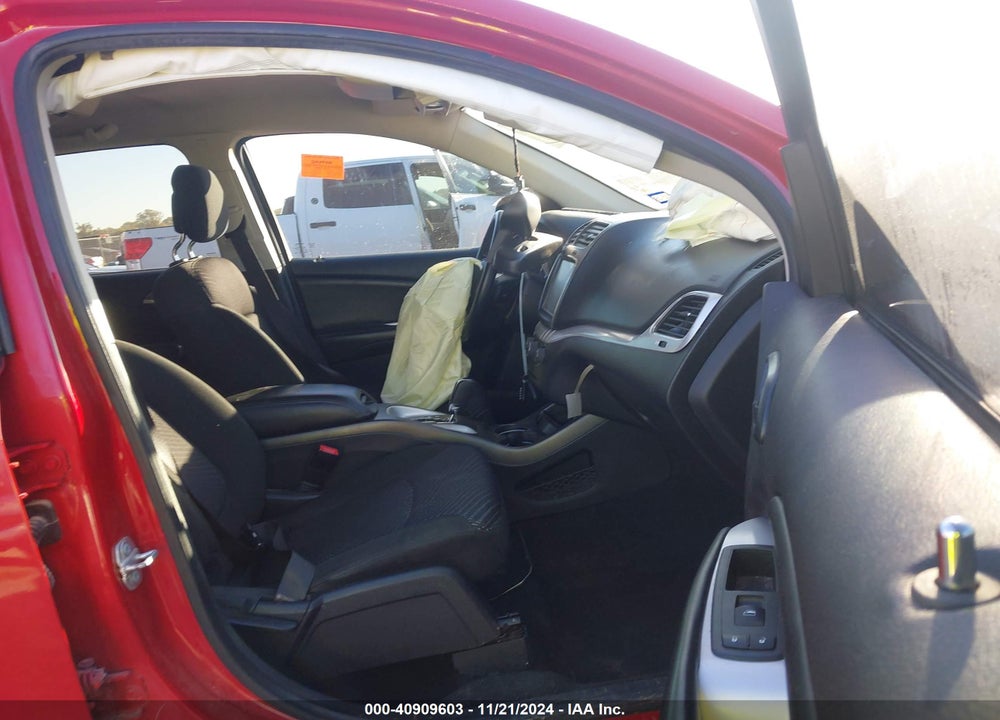 2019 DODGE JOURNEY SE VIN: 3C4PDCBB1KT860384