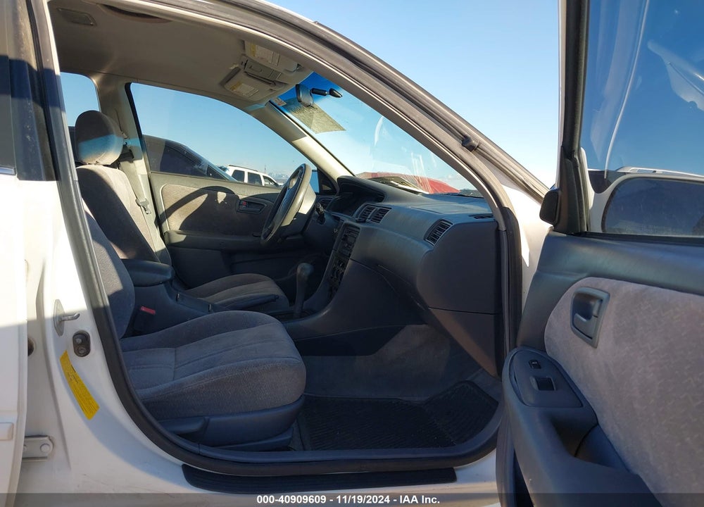 1999 TOYOTA CAMRY LE V6 VIN: JT2BF28K2X0211874