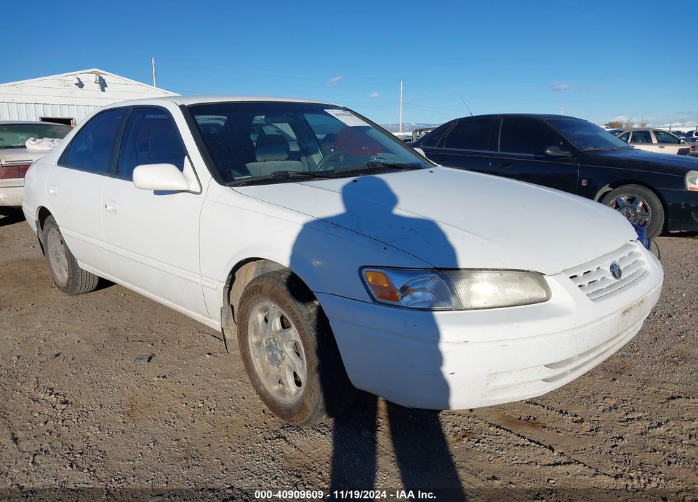 1999 TOYOTA CAMRY LE V6 VIN: JT2BF28K2X0211874
