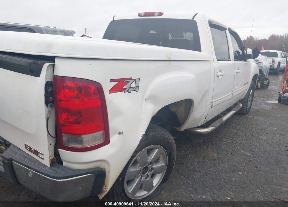 2010 GMC SIERRA 1500 SLT VIN: 3GTRKWE3XAG100272
