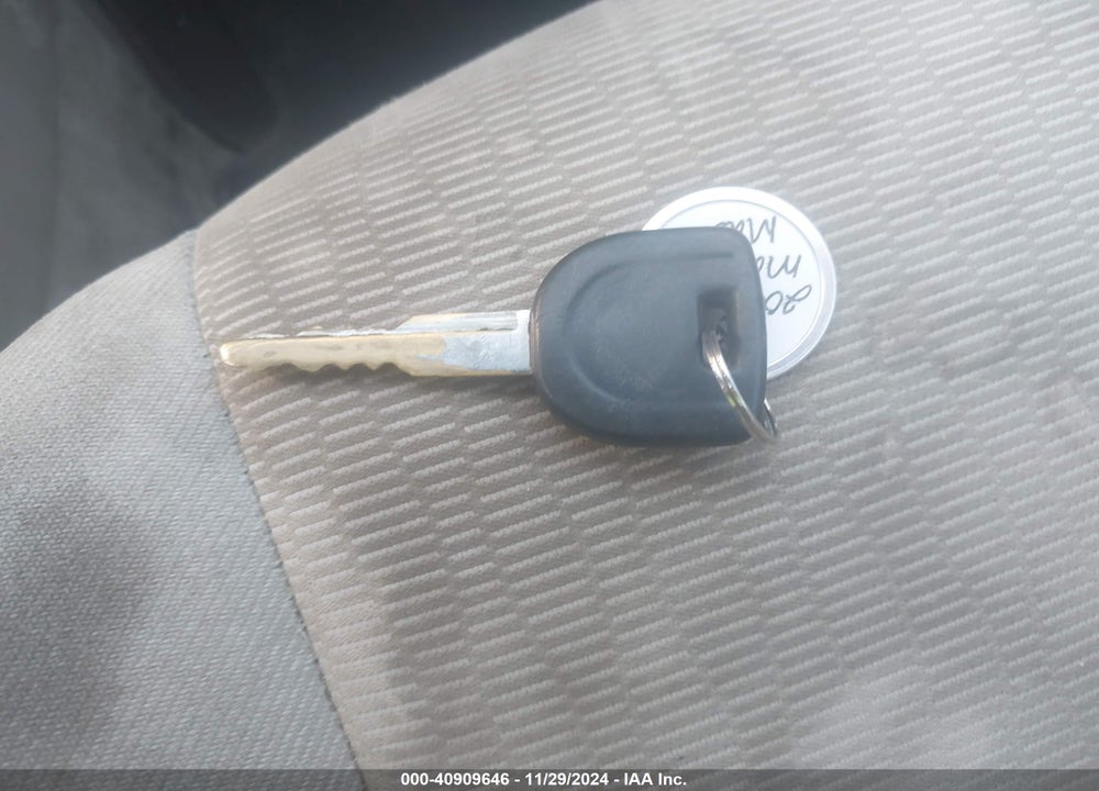2008 MAZDA 3 I VIN: JM1BK12F381871362