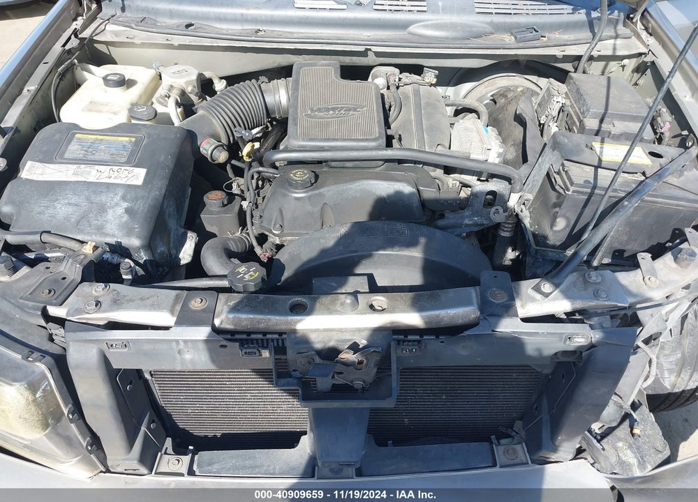 2002 CHEVROLET TRAILBLAZER LS VIN: 1GNDS13S022452494