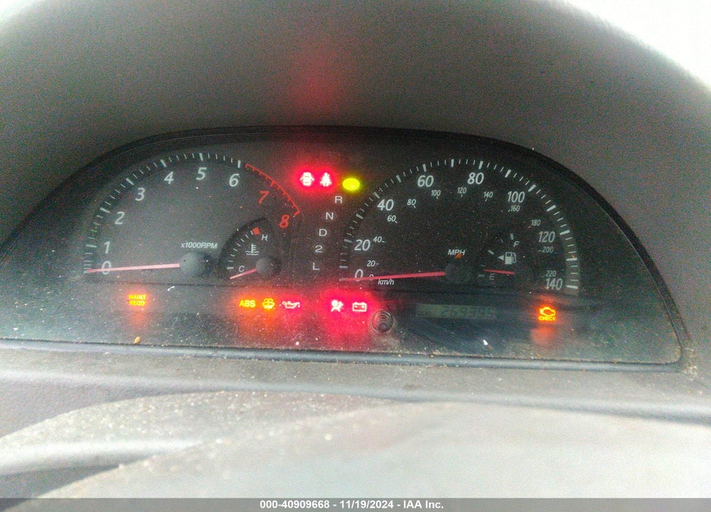 2004 TOYOTA CAMRY XLE VIN: 4T1BE30K54U328280