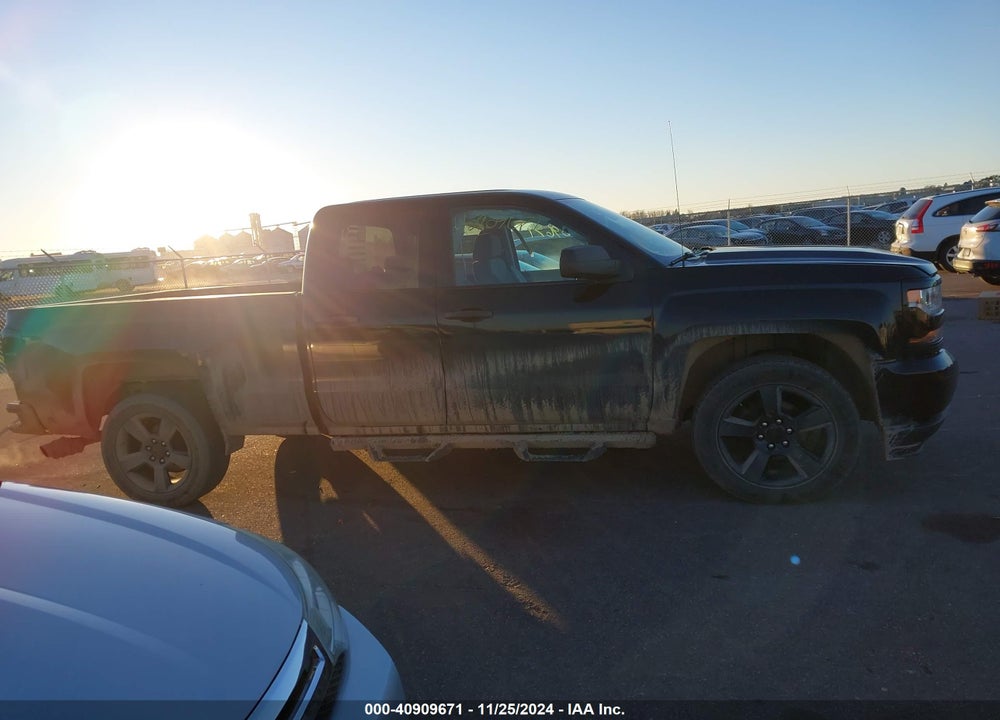 2018 CHEVROLET SILVERADO 1500 VIN: 1GCVKNEC5JZ253876