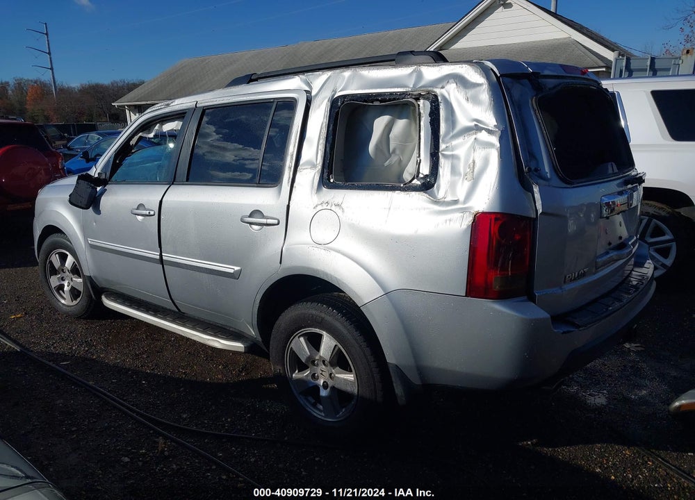 2011 HONDA PILOT EX-L VIN: 5FNYF4H67BB036788