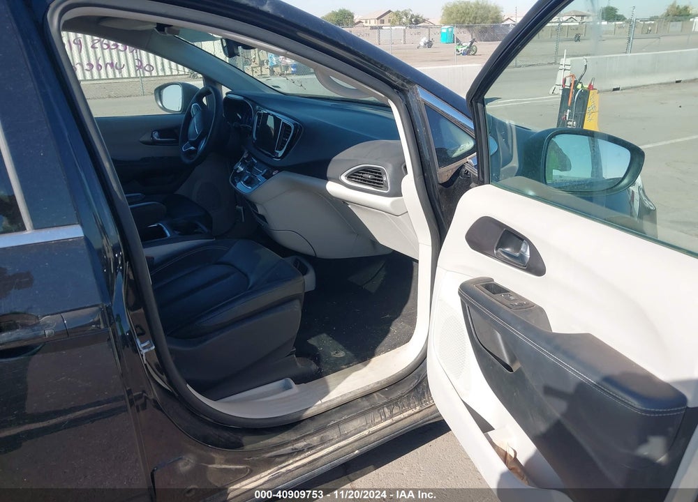 2023 CHRYSLER PACIFICA TOURING L VIN: 2C4RC1BG9PR596689