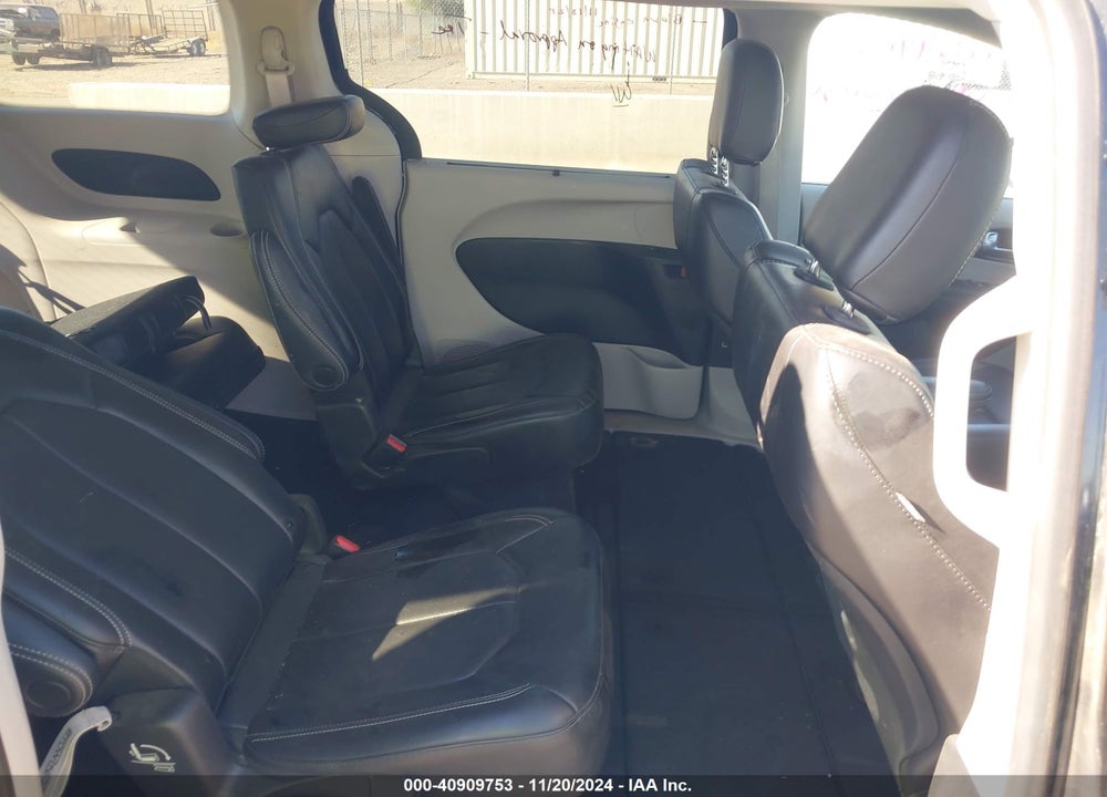 2023 CHRYSLER PACIFICA TOURING L VIN: 2C4RC1BG9PR596689