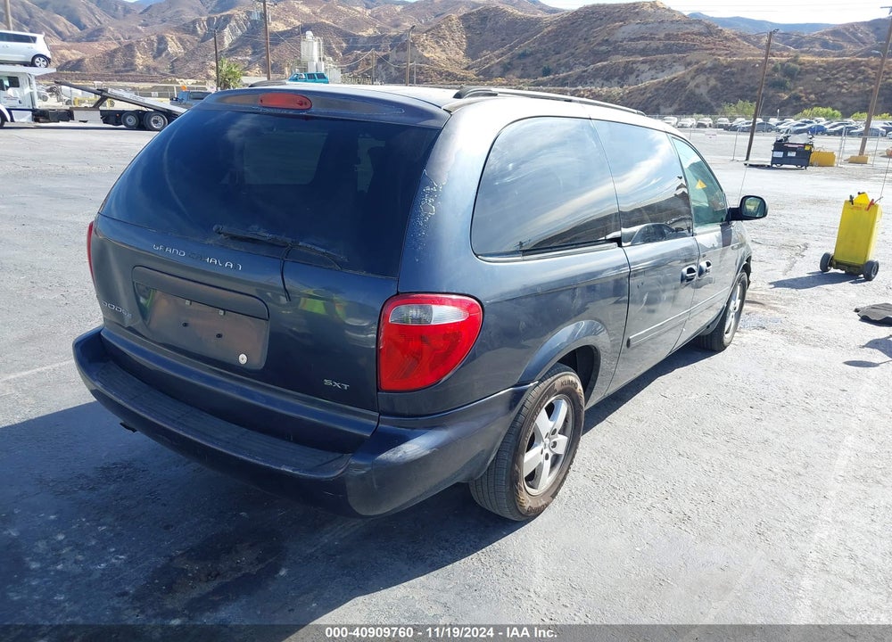 2007 DODGE GRAND CARAVAN SXT VIN: 2D8GP44L57R113661