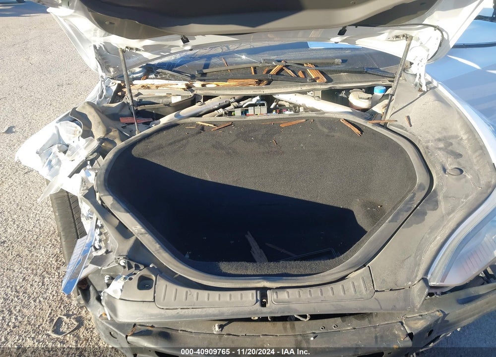 2016 TESLA MODEL S VIN: 5YJSA1E23GF128329