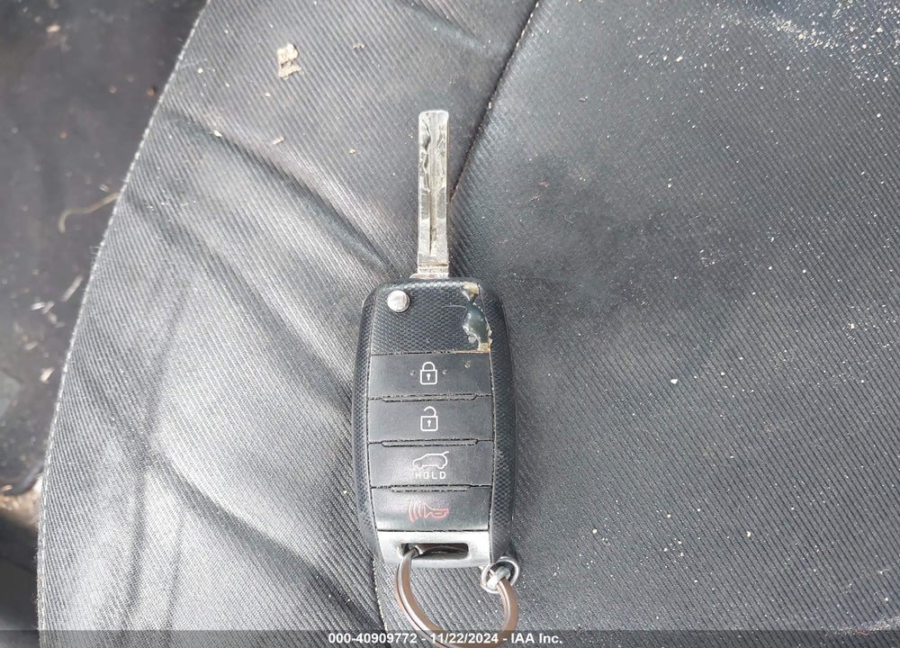 2014 KIA SOUL VIN: KNDJP3A52E7068939